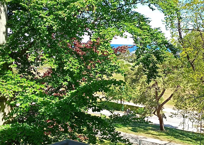 아파트 Kaiservillen - Mit 1 Schlafzimmer Und Balkon D221 *